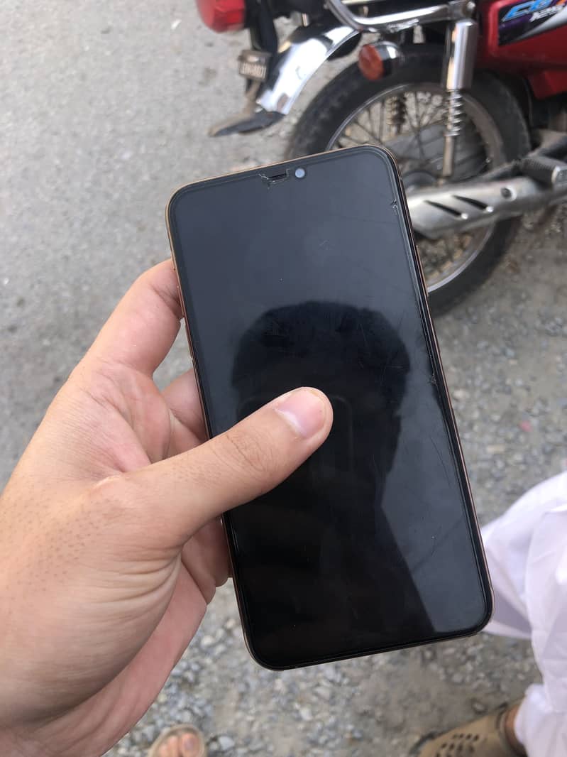 Apple iPhone 11 Pro Max 1