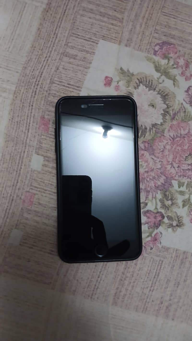 Apple iPhone 7 Plus 1