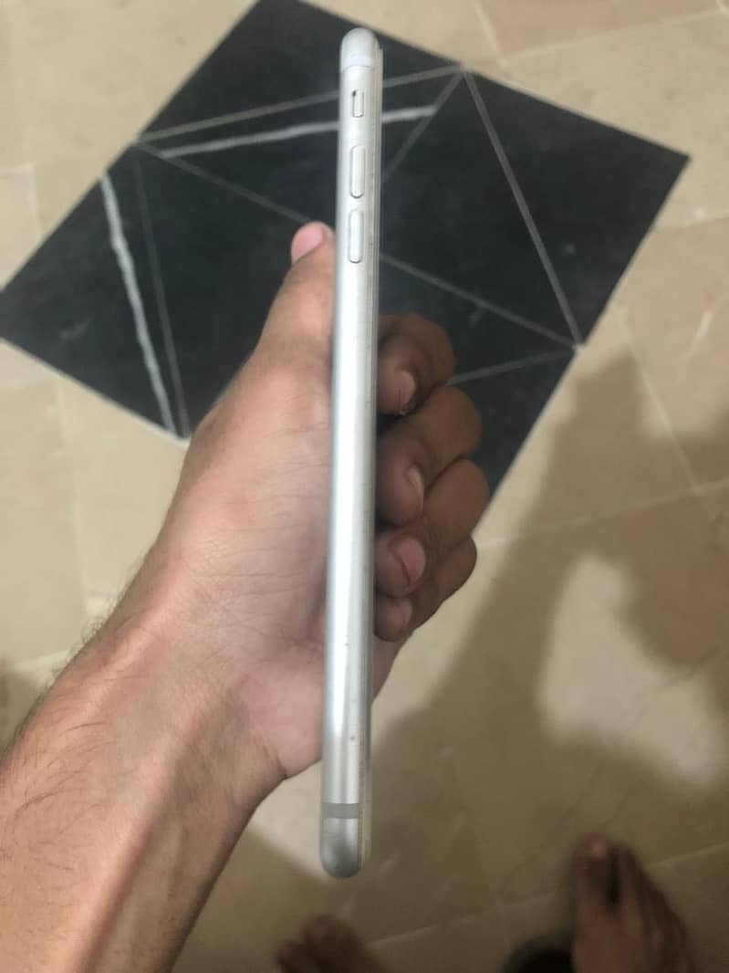 Apple iPhone 7 Plus 3