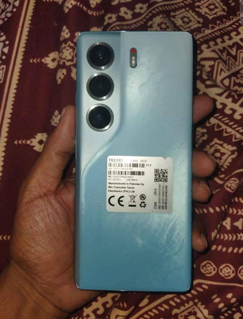 Tecno CAMON 40 Pro 4