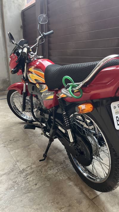 Honda pridor like new bike