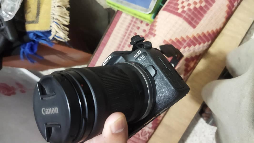 Canon EOS R10 4