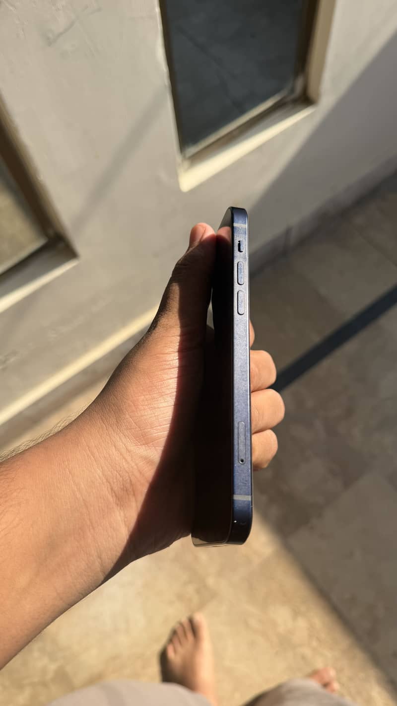 Apple iPhone 12 mini 2