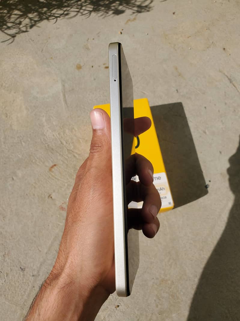 Realme Note 70 complete box 3