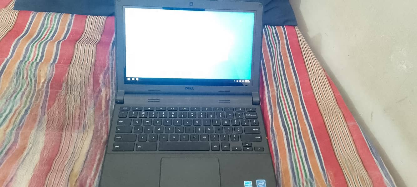 Dell Chromebook Touch Screen - 4GB RAM - Windows 10 - Laptops - 1120847821