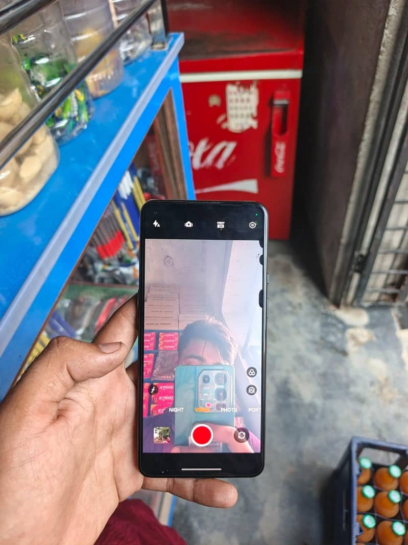 One Plus 9 5g 3