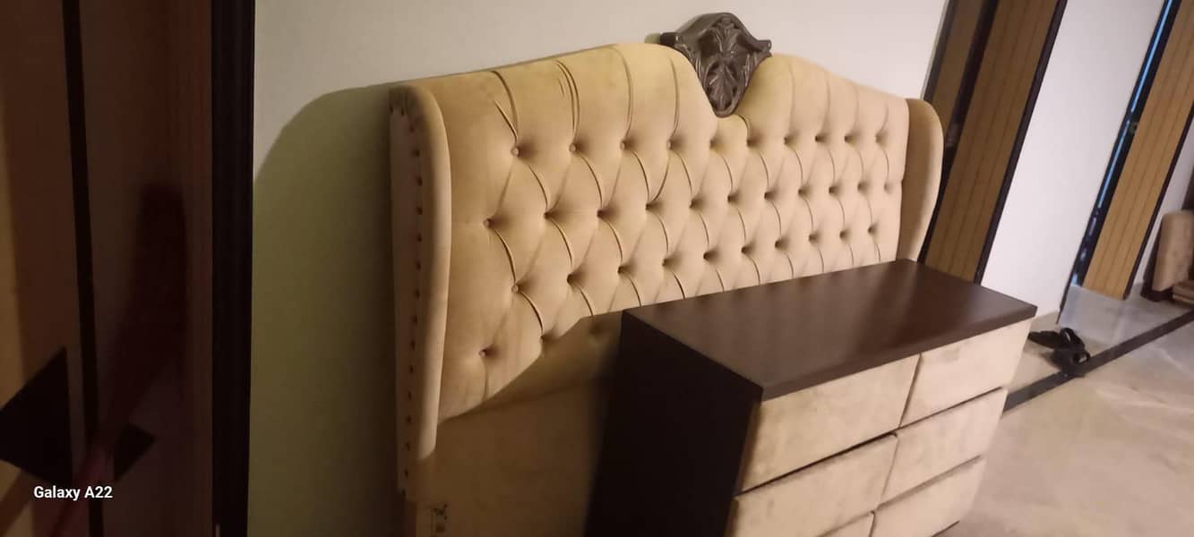 tufted bed king size 1