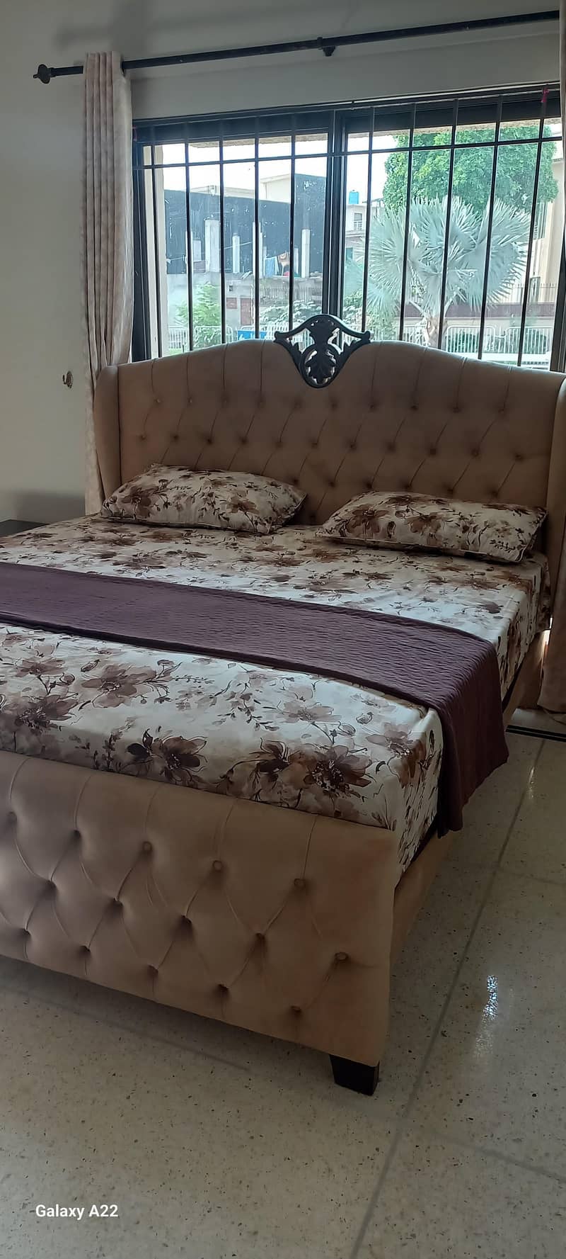 tufted bed king size 2