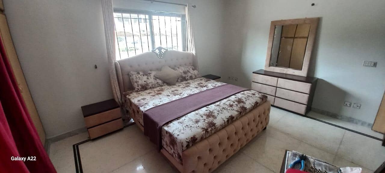 tufted bed king size 3