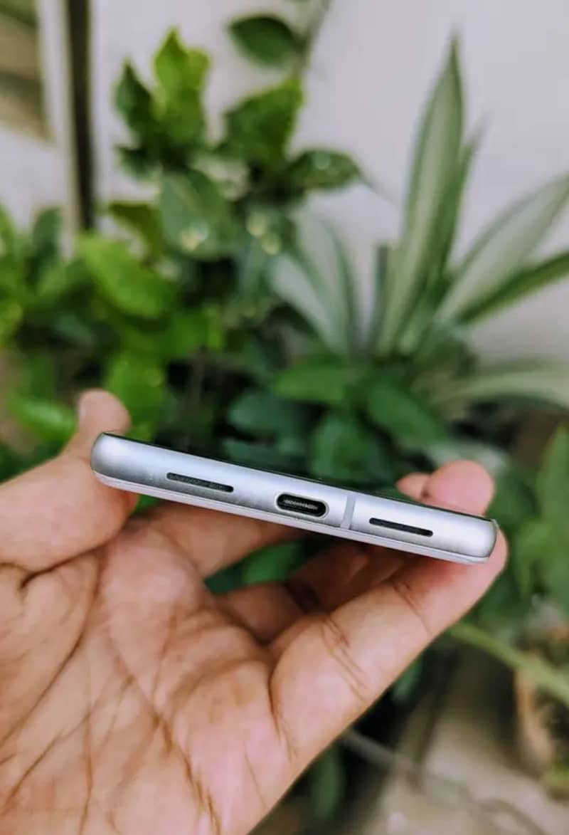 Google Pixel 7 5