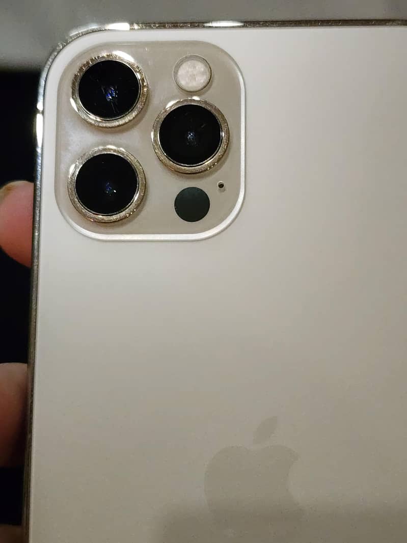 Apple iPhone 12 Pro 1