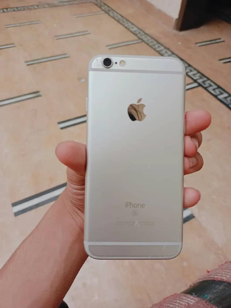 Apple iPhone 6S 1