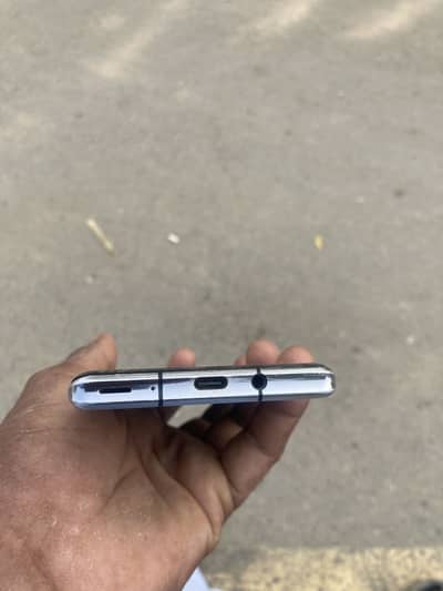Sharp Aquos Zero6