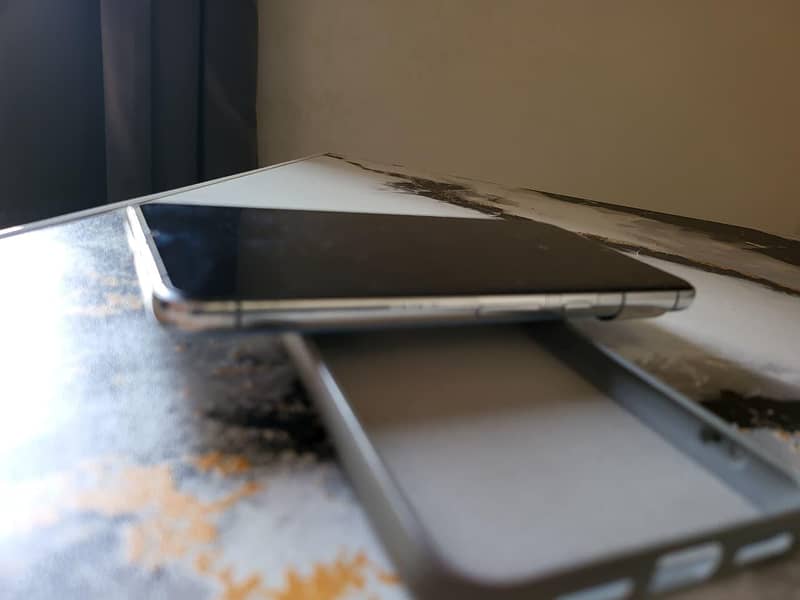 Google Pixel 8 Pro 2