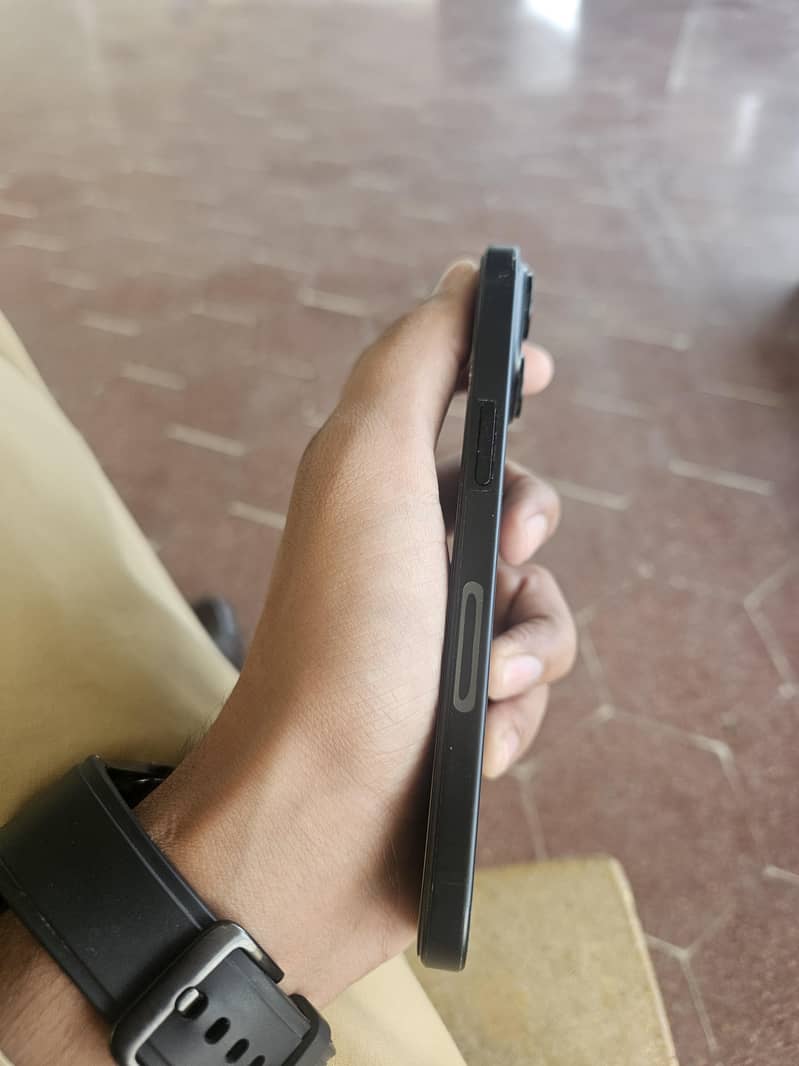 Apple iPhone 15 2