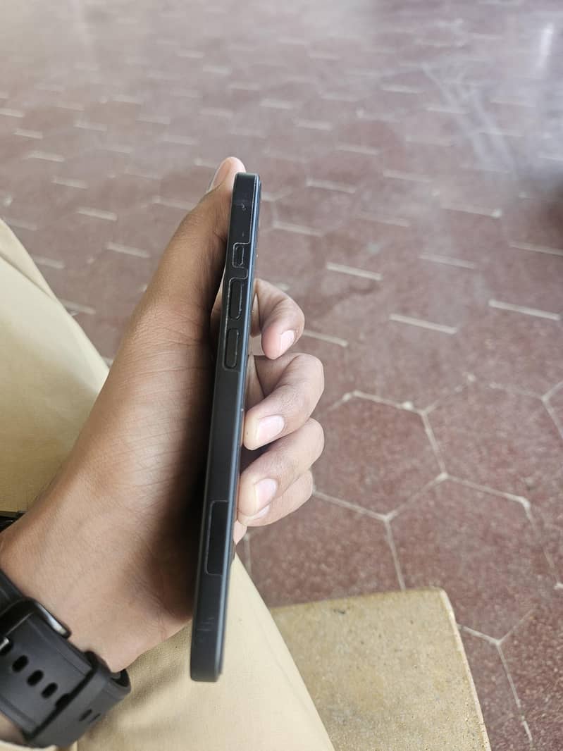 Apple iPhone 15 3