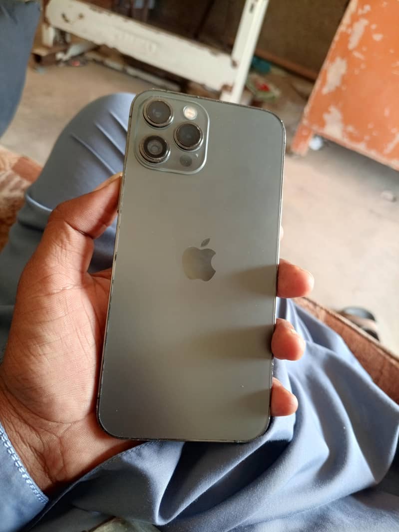 Apple iPhone 12 Pro Max 2