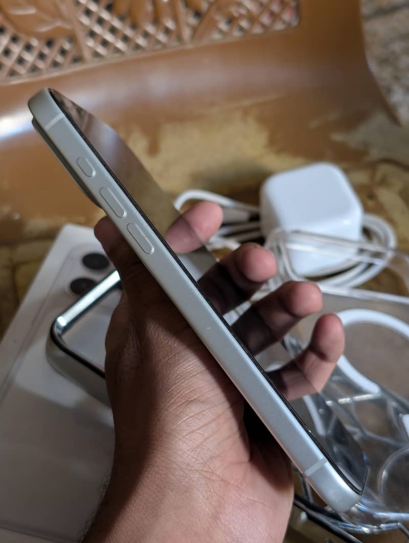 Apple iPhone 17 Pro Max 2
