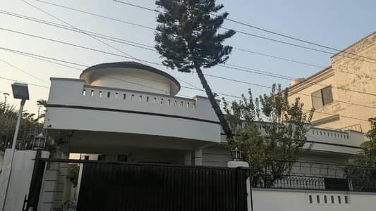 Beautiful House In Bani Gala