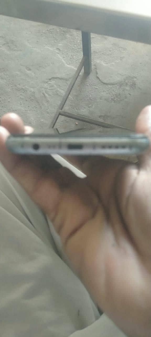 Realme C15 9