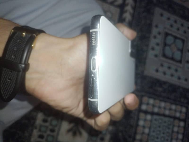 S22plus line screen 0