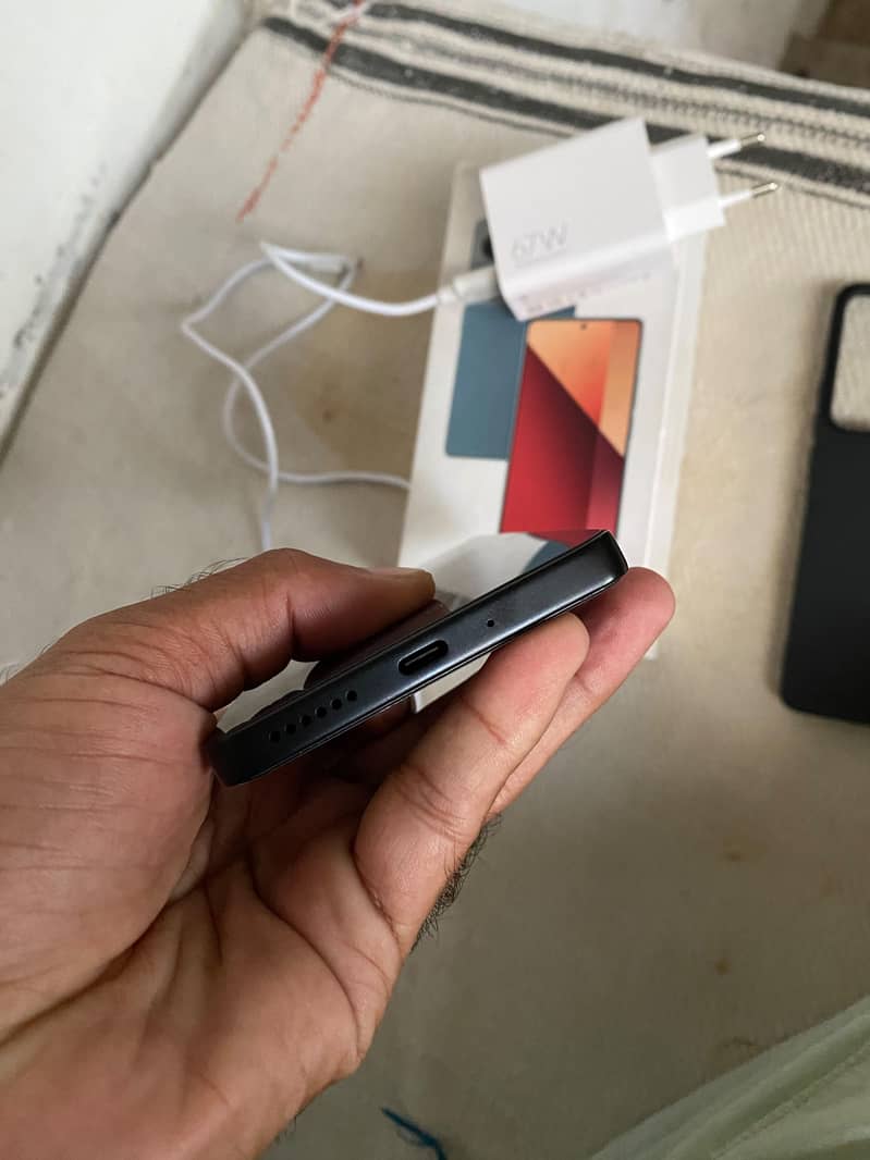 Xiaomi Redmi Note 13 Pro 3