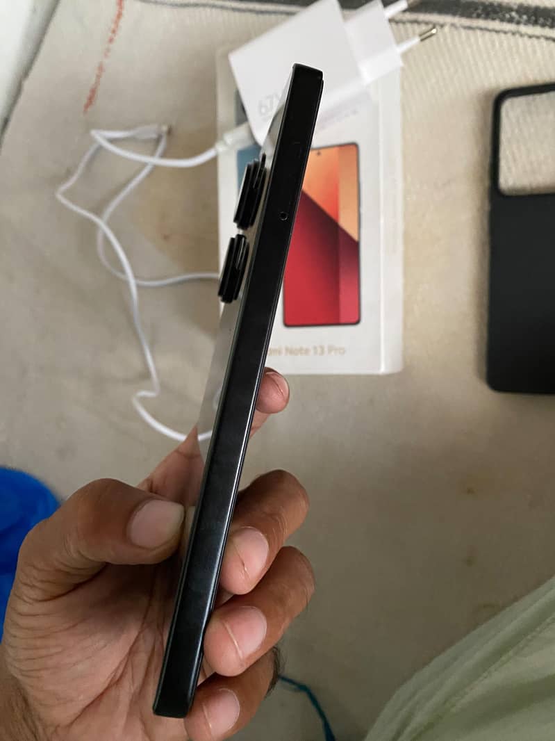 Xiaomi Redmi Note 13 Pro 4