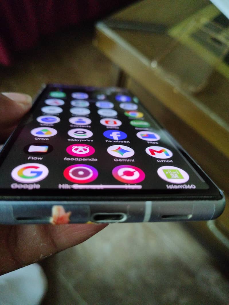 Google Pixel 7a 2