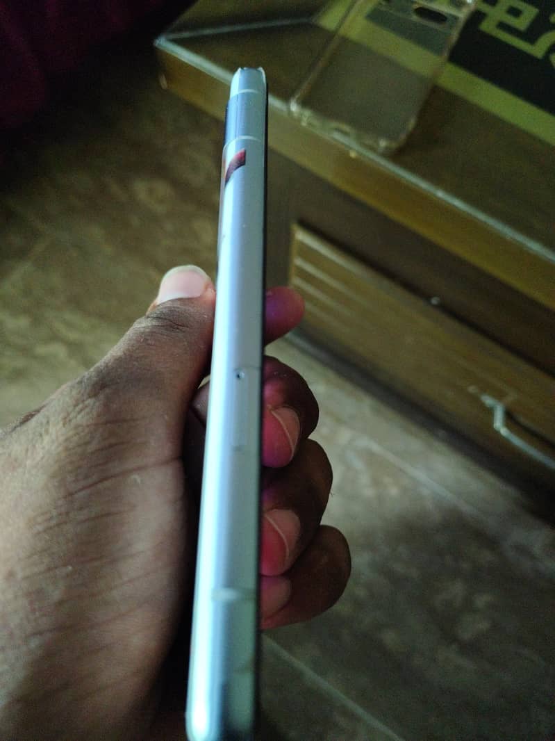 Google Pixel 7a 4