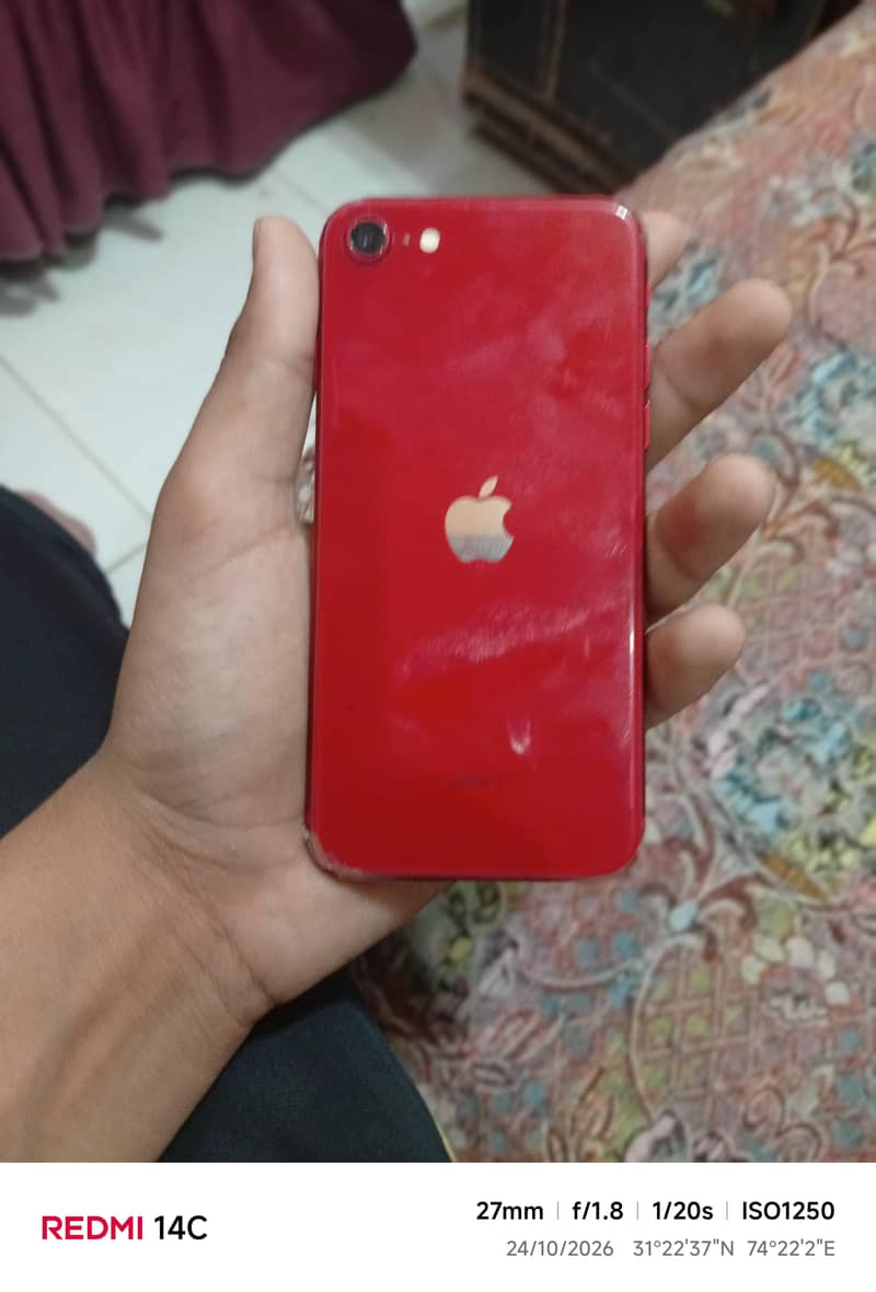 Apple iPhone SE 2022 1