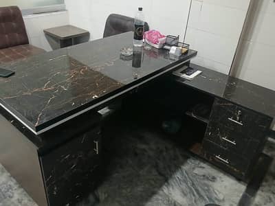 Executive Table, Workstations desks and Chairs in City Housing Jhelum