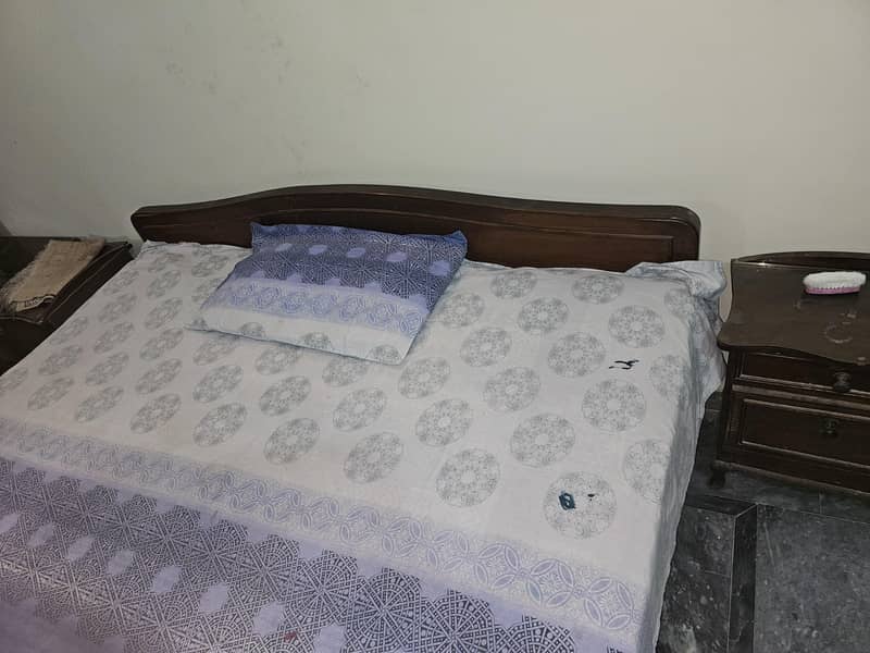Bed & Mattress 3
