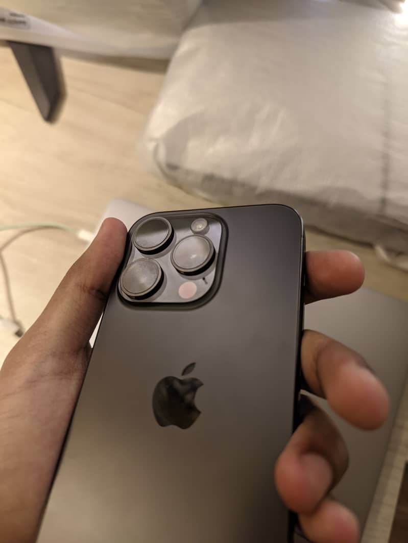 IPHONE 15 PRO 3