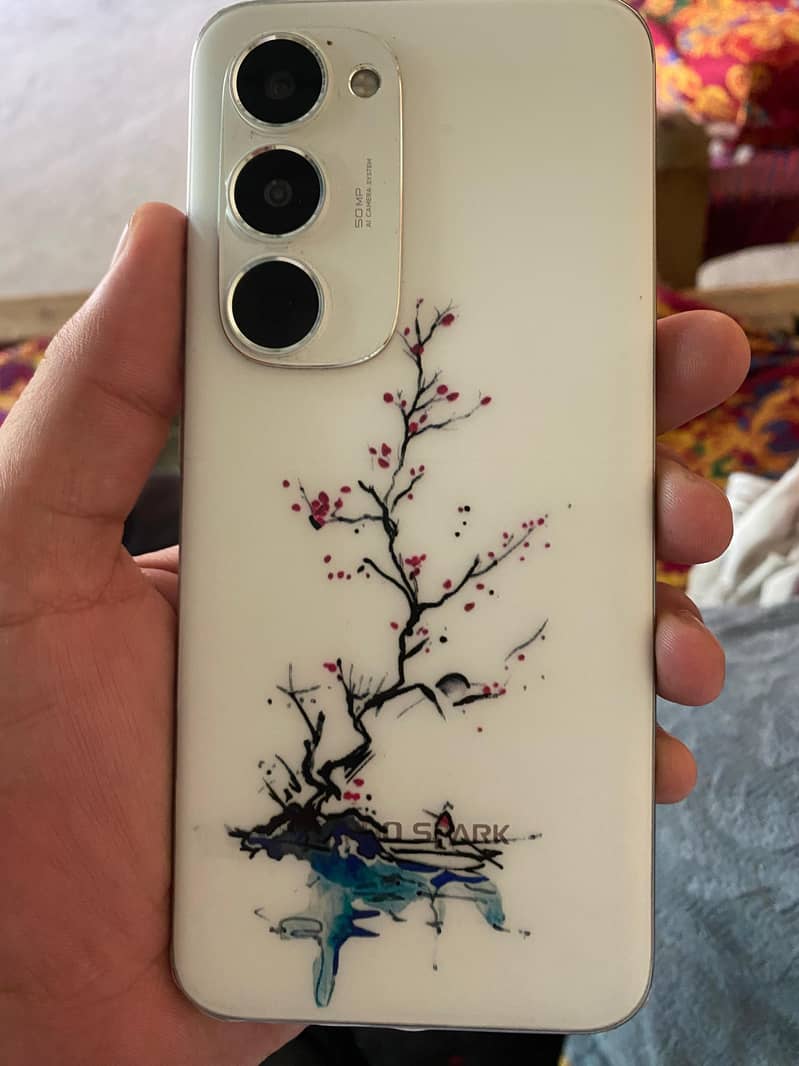 Tecno Spark 40 Pro Plus 0