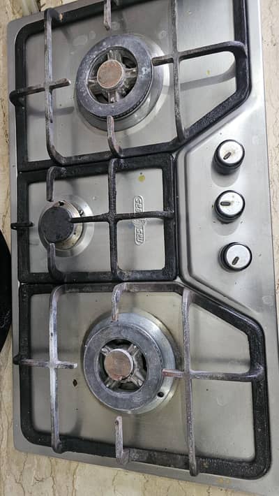 3 burner stove in very budget friendly price.