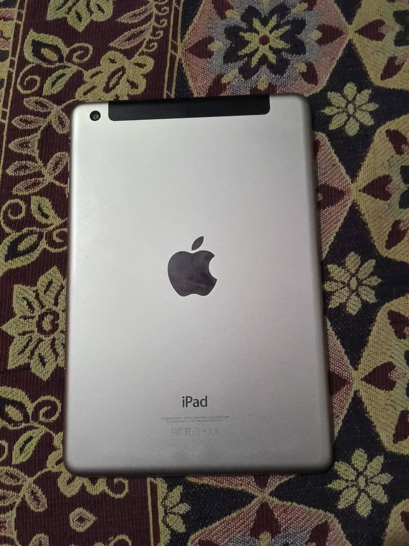 Apple ipad mini 3 1
