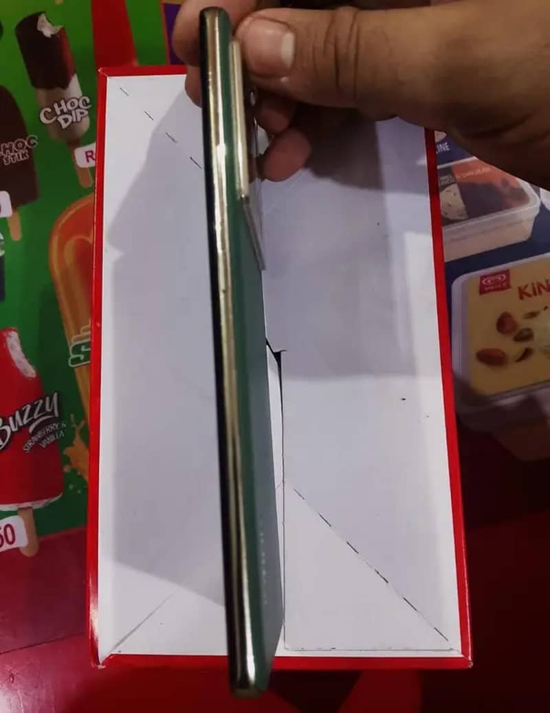 INFINIX NOTE 40 PRO 5