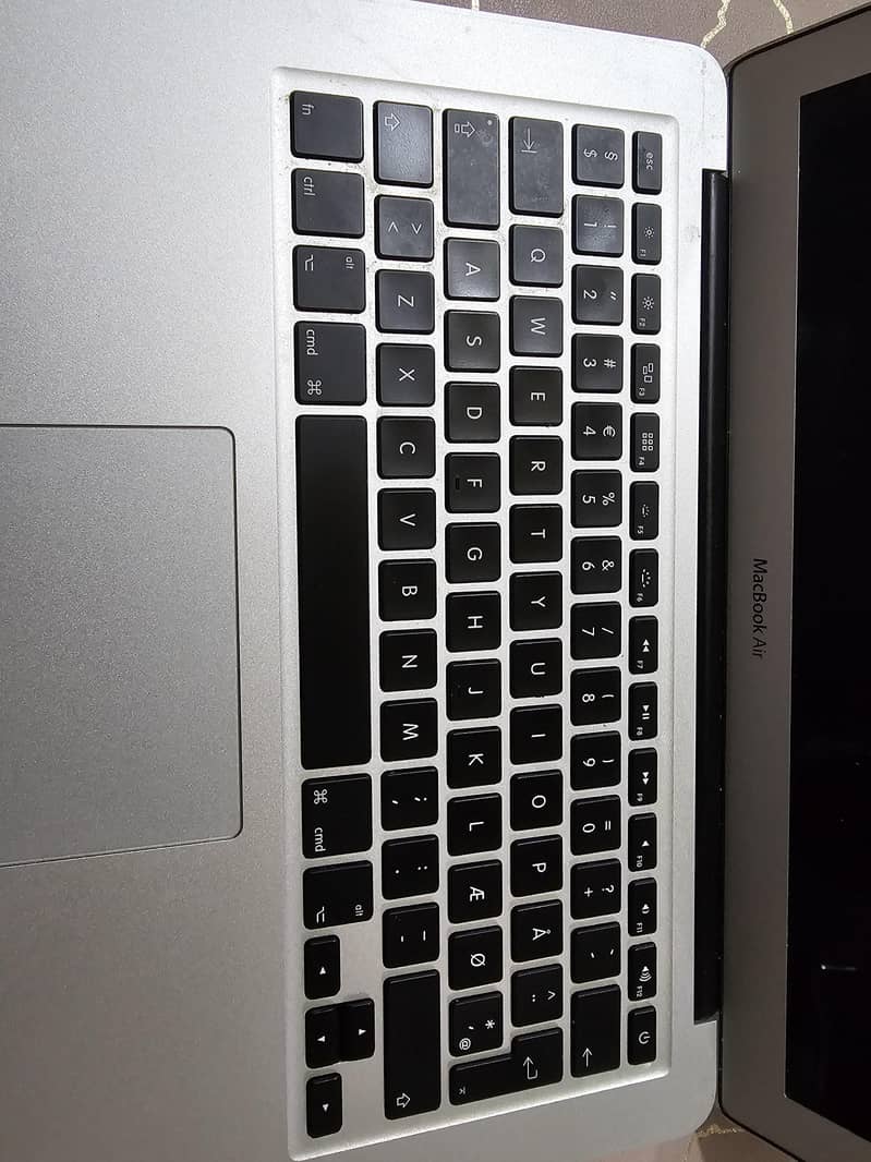 MACBOOK AIR 6