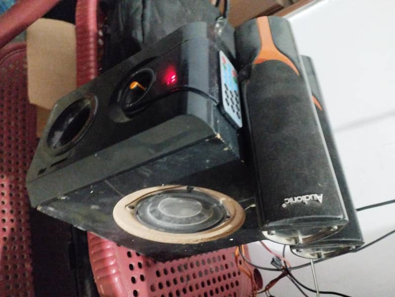 AUDIONIC AD 7000 2