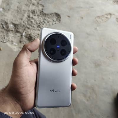 vivo x200 pro  official PTA approved full box