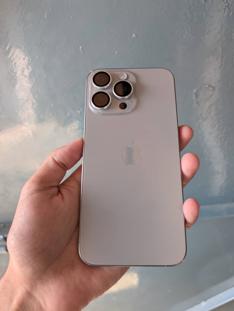 Apple iPhone 15 Pro Max With Box 0