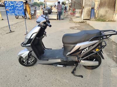 Eveon Joy Scooty
