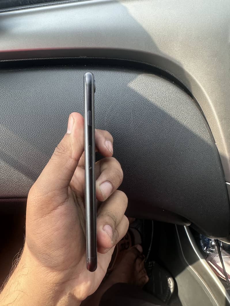 iPhone SE Pta 2