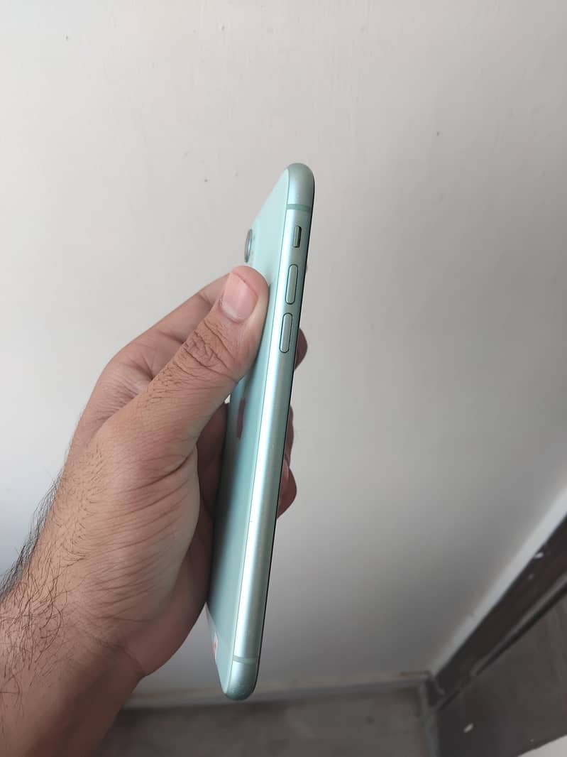Apple iPhone 11 2