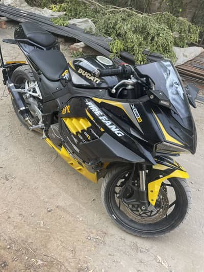 Ducati 400cc Heavy Bike - Excellent Condition