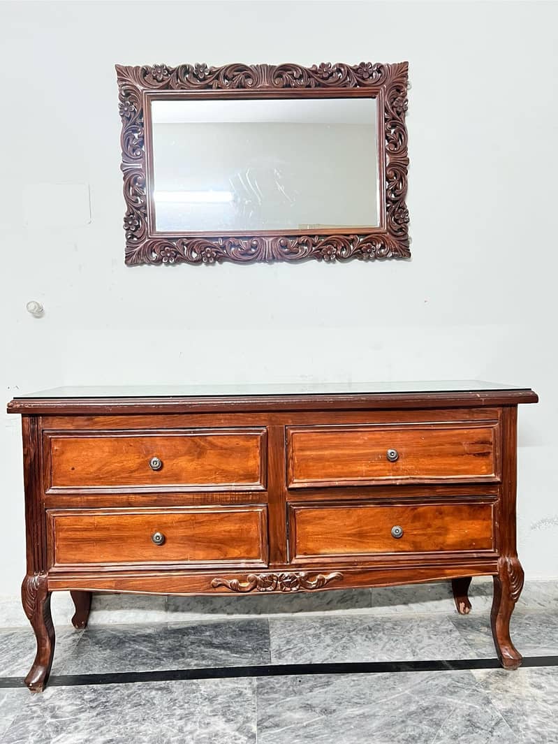 ۔KING bed side table dressing table without mattress 2