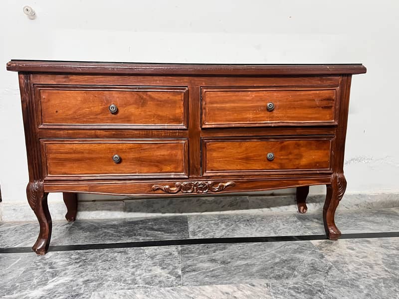 ۔KING bed side table dressing table without mattress 3
