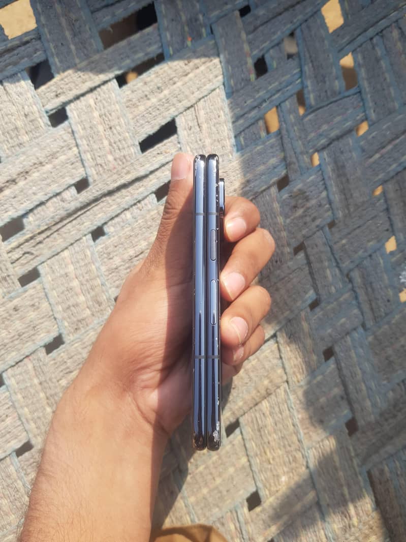 Google Pixel Fold 2