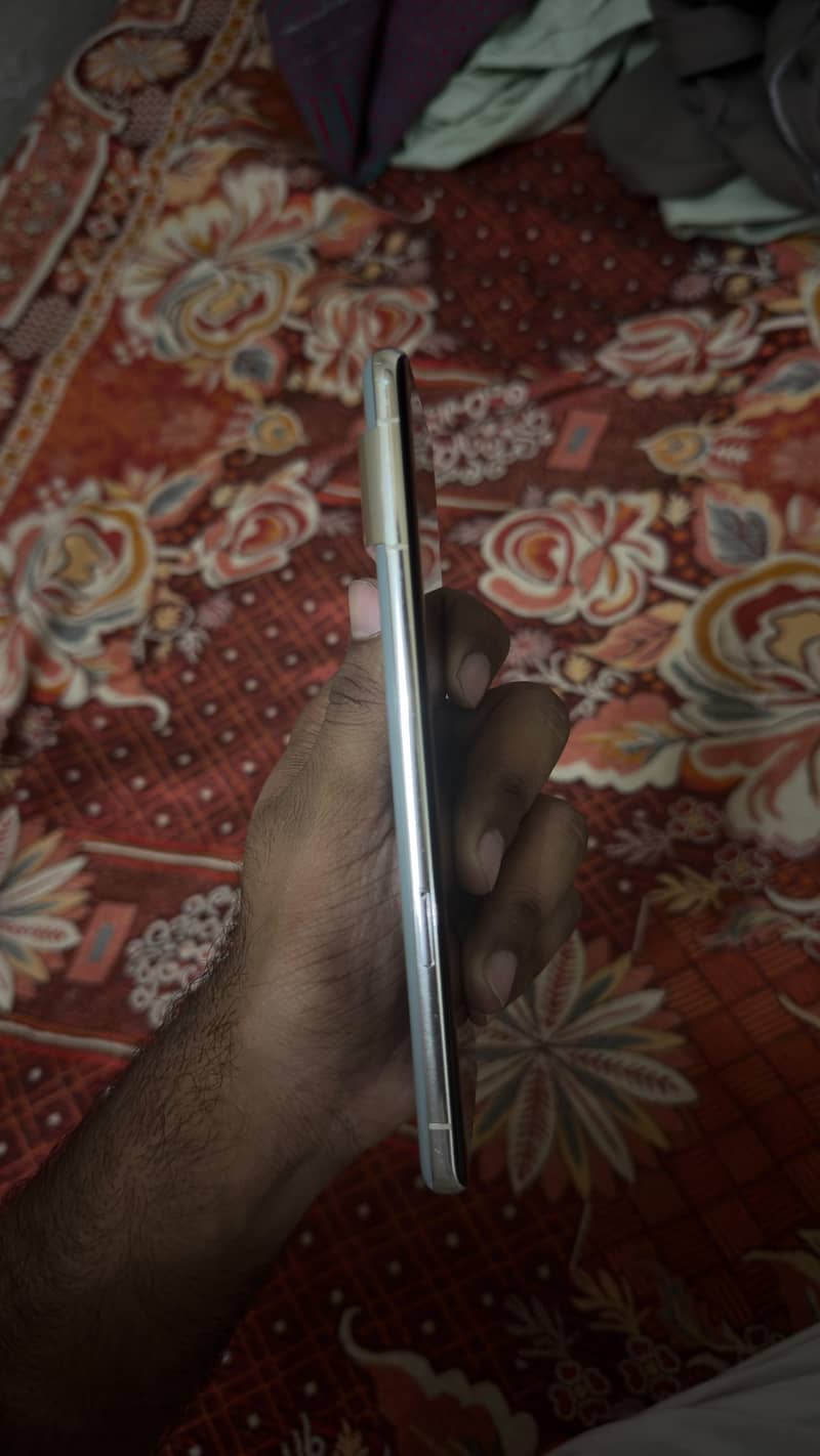 Google Pixel 7 Pro 8