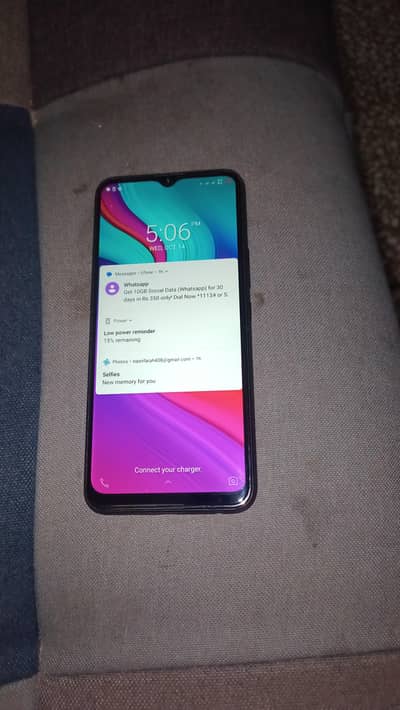 Infinix Hot 8